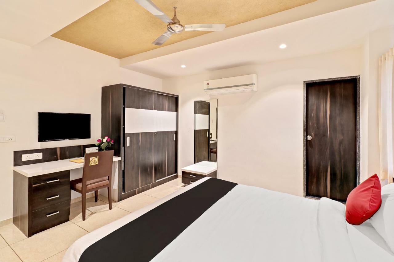Dev Motel And Banquet Nadiād Εξωτερικό φωτογραφία